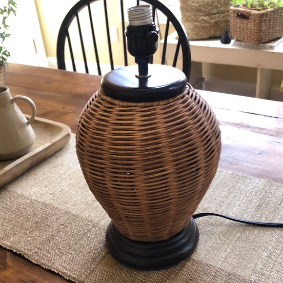 Threshold  wicker accent lamp. Wooden base and trim. Good condition.Plug in - Picture 2 of 7